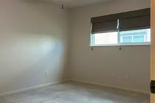 3220 69th St, Galveston, TX 77551 - Photo 15