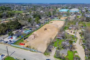 1714 W Little York Rd, Houston, TX 77091 - Photo 1