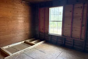 870 W Davis Loop, Vidor, TX 77662 - Photo 9