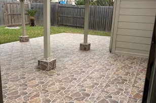 903 Christopher, Baytown, TX 77521 - Photo 19