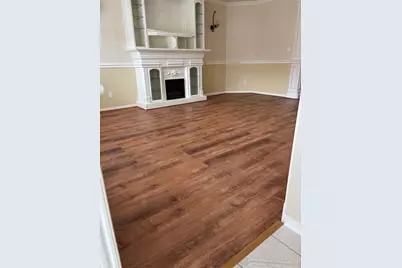 903 Christopher, Baytown, TX 77521 - Photo 5