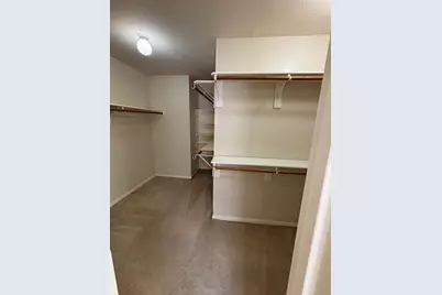 903 Christopher, Baytown, TX 77521 - Photo 17