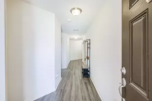 9438 Gold Mountain Dr, Rosharon, TX 77583 - Photo 3