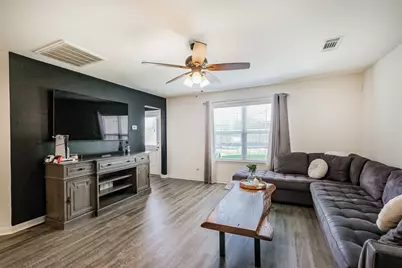 9438 Gold Mountain Drive, Rosharon, TX 77583 - Photo 5
