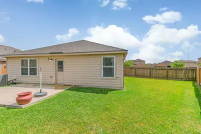 9438 Gold Mountain Drive, Rosharon, TX 77583 - Photo 17