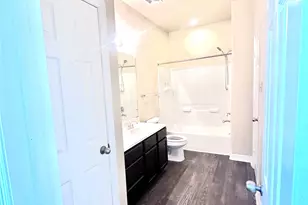 52 Woodland Hills Dr, Conroe, TX 77303 - Photo 11