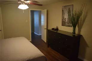 5742 Southminster Dr, Houston, TX 77035 - Photo 7
