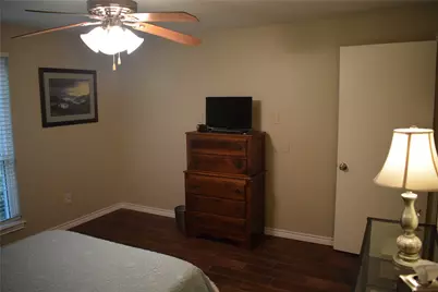 5742 Southminster Drive, Houston, TX 77035 - Photo 9