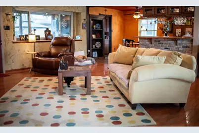 1911 Shadow Bend Dr, Houston, TX 77043 - Photo 5