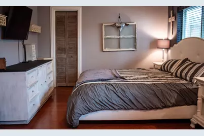 1911 Shadow Bend Dr, Houston, TX 77043 - Photo 13