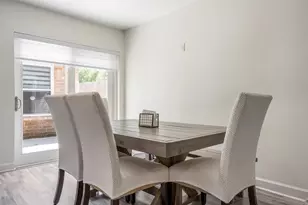 11743 Wickhollow Ln, Houston, TX 77043 - Photo 21