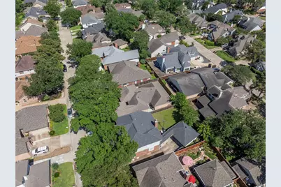 11743 Wickhollow Lane, Houston, TX 77043 - Photo 3