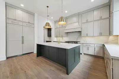 25 Wentworth Gate Path, Houston, TX 77027 - Photo 1