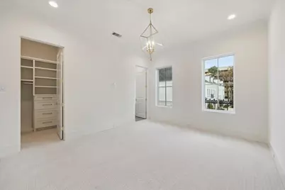 25 Wentworth Gate Path, Houston, TX 77027 - Photo 23