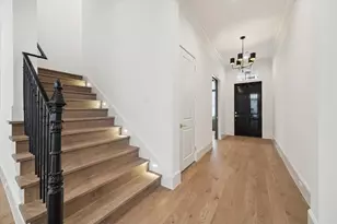 25 Wentworth Gate Path, Houston, TX 77027 - Photo 15