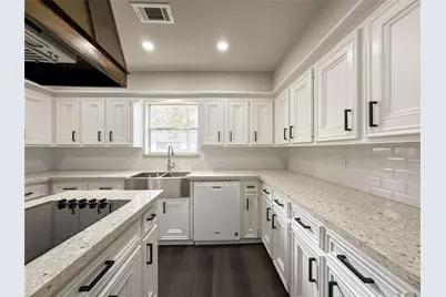 5907 Havenwoods Drive, Houston, TX 77066 - Photo 13