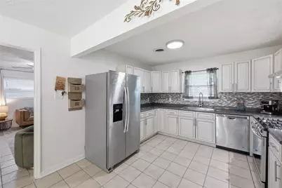 5675 Kenneth Avenue, Beaumont, TX 77705 - Photo 13