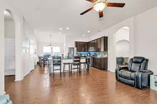 13013 Trail Manor Dr, Pearland, TX 77584 - Photo 9