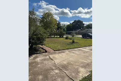 4737 Alvin Street, Houston, TX 77033 - Photo 5