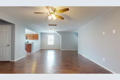 8703 Summerset Meadow Court, Houston, TX 77075 - Photo 9