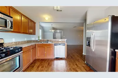 8703 Summerset Meadow Court, Houston, TX 77075 - Photo 13