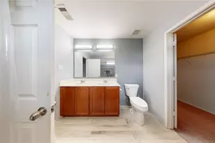 8703 Summerset Meadow Ct, Houston, TX 77075 - Photo 25