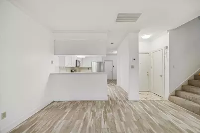 880 Tully Road #13, Houston, TX 77079 - Photo 9