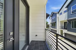 1400 Cedar Post Ln, Houston, TX 77055 - Photo 11