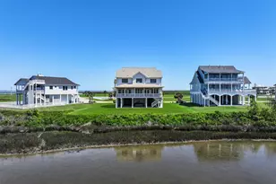 3914 Curlew Dr, Galveston, TX 77554 - Photo 3