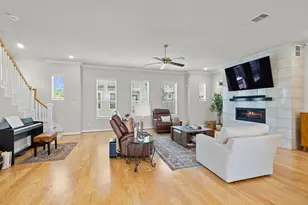 4004 Centre Meadow Way, Houston, TX 77043 - Photo 11