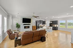 4004 Centre Meadow Way, Houston, TX 77043 - Photo 11