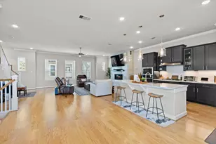 4004 Centre Meadow Way, Houston, TX 77043 - Photo 9
