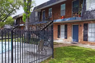 9005 Gaylord St, Houston, TX 77024 - Photo 15