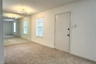 9005 Gaylord St, Houston, TX 77024 - Photo 5