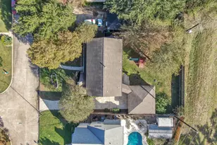 723 Shadow Brook Dr, Spring, TX 77380 - Photo 39