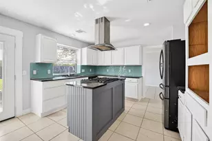 128 Bayou Bend Dr, League City, TX 77573 - Photo 11