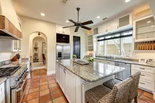 16 Lana Ln, Houston, TX 77027 - Photo 9