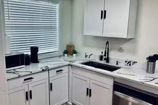 222 West Dr, League City, TX 77565 - Photo 9