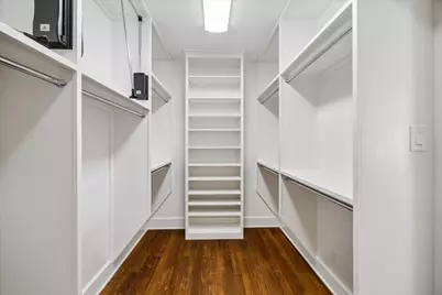 200 E 26th Street, Houston, TX 77008 - Photo 21