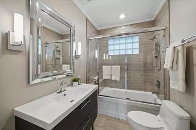 200 E 26th Street, Houston, TX 77008 - Photo 25