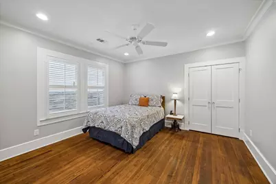 200 E 26th Street, Houston, TX 77008 - Photo 23