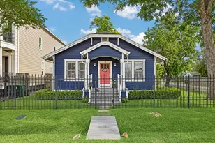 200 E 26th St, Houston, TX 77008 - Photo 1