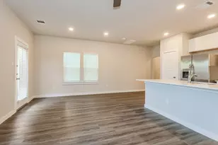 18306 W Centro Cir, Shenandoah, TX 77385 - Photo 5