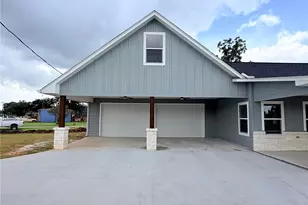 301 E San Bernard St, Brazoria, TX 77422 - Photo 3
