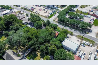 749 E Canino Road, Houston, TX 77037 - Photo 5