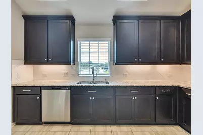8510 Amber Bend Drive, Baytown, TX 77521 - Photo 15