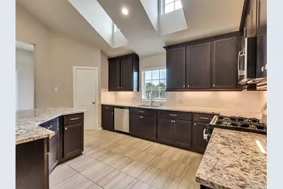 8510 Amber Bend Drive, Baytown, TX 77521 - Photo 17