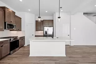 110 West Coralburst Loop, Montgomery, TX 77316 - Photo 5