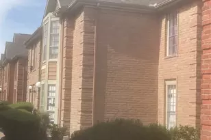 12100 Overbrook Ln, Houston, TX 77077 - Photo 5