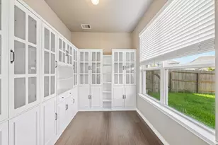 5172 Arbor Cove Ct, Alvin, TX 77511 - Photo 21